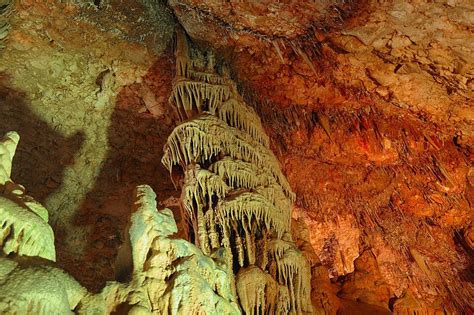 Fundo Caverna De Estalactites Erosão Cárstica Foto E Imagem Para