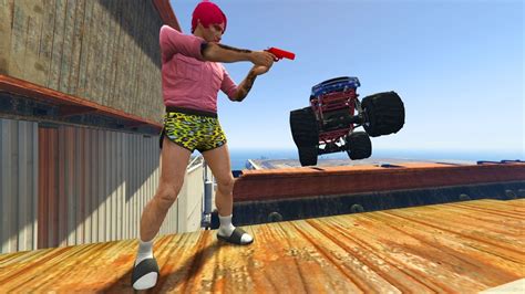 CORRE O TE ATROPELLO COCHES GIGANTES GTA V ONLINE YouTube