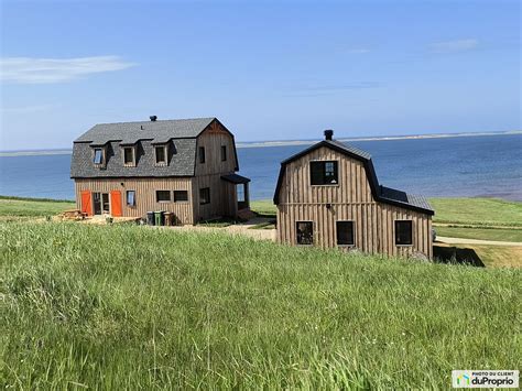 Maison 2 étages à vendre Iles de la Madeleine Havre aux Maisons 1041014