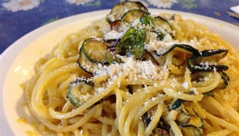 La ricetta di Totò Spaghetti alla Gennaro piatto del Patrono di