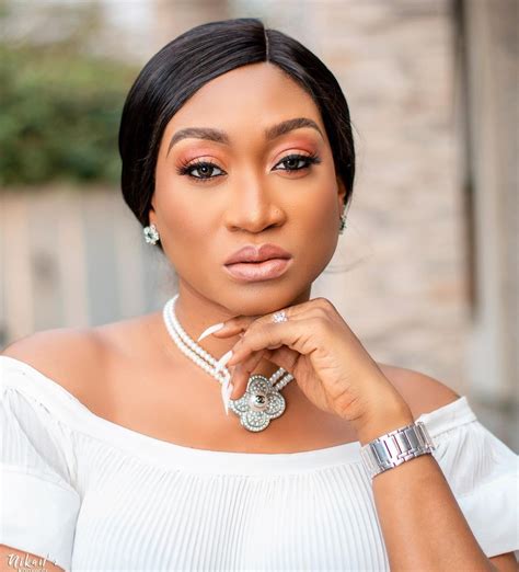 Oge Okoye Age Wiki Biography Height Husband In 2021 Actress Hairstyles Celebrity Facts