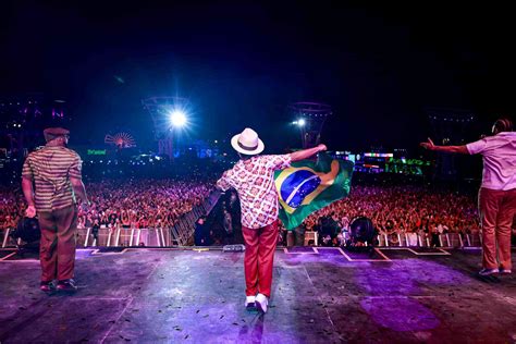 The Town Bruno Mars Encerra Festival Perfei O Woo Magazine