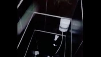 En los baños de discoteca mexicana XVIDEOS