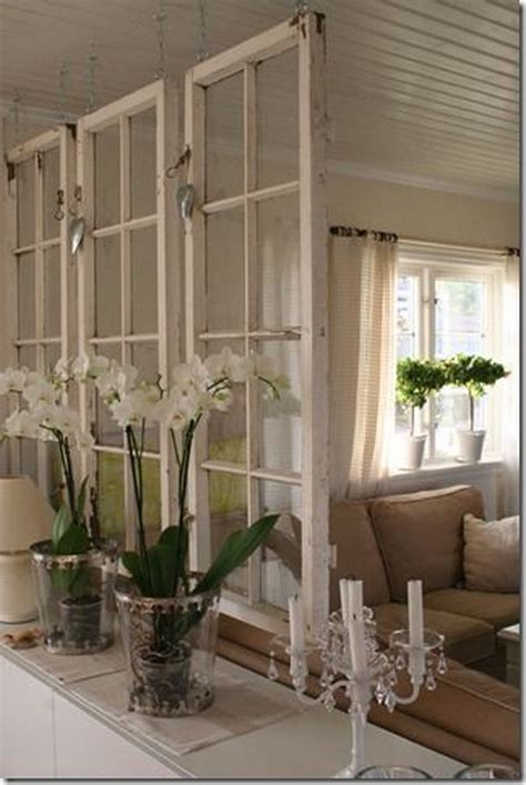 20+ DIY Old Window Decoration Ideas 2022