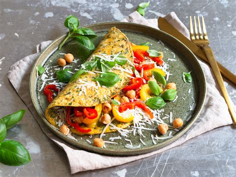 Paprika Omelette mit Kräutern Rezept EAT SMARTER