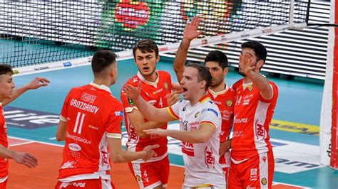 Coppa Italia Volley Una Super Consar Fa Vacillare La Corazzata Perugia