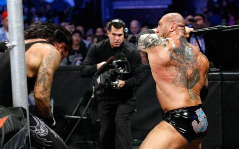 Batista Vs Undertaker