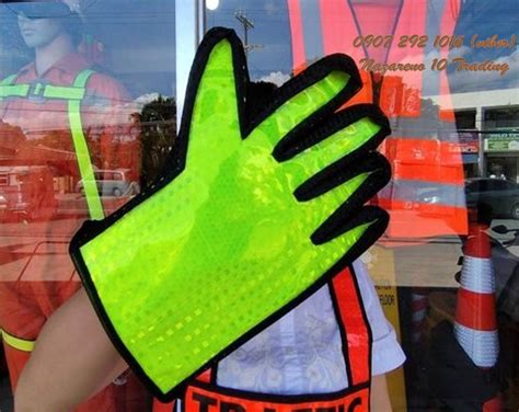 Traffic Stop & Go gloves 3 on Carousell