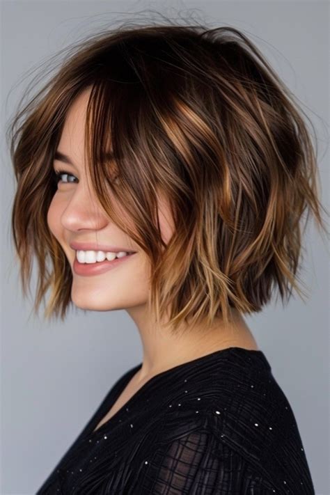 Stufiger Kinnlanger Bob 71 Frische Schnitte Hairtasticde