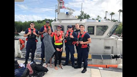 Coast Guard Rescues 3 Off Sinking Boat In Islamorada Fl Keys Miami