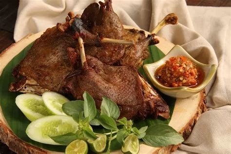 Resep Bebek Goreng Jawa Timur Kuliner Favorit Dengan Cita Rasa Gurih