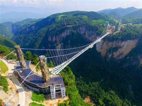 World S Longest Highest Glass Bridge Opens In Hunan Chinadaily Cn