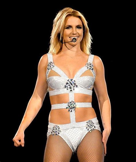 Britney Spears Kfc The Star Goes For Fast Food After Fitness Photo Shoot