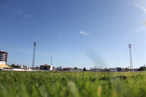 Petrolina X Cse Onde Assistir Escala Es Desfalques E Arbitragem