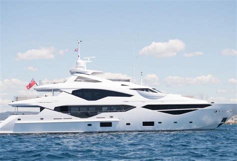 Motor Yacht Aqua Libra Sunseeker Yacht Harbour