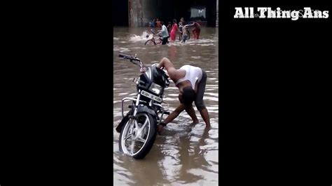 Heavy Rains Wreak Havoc In Delhi Pul Prahladpur Delhi Aug2318 Youtube