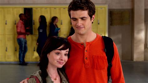 Assista ao episódio 10 da temporada 3 de Awkward Awkward Redefinindo