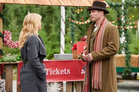 'A Magical Christmas Village' Hallmark Movie Premiere: Cast, Trailer, Synopsis | IBTimes