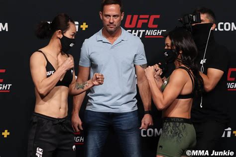 Yan Xiaonan Carla Esparza Ufc Fight Night 188 Official Weigh Ins Mma