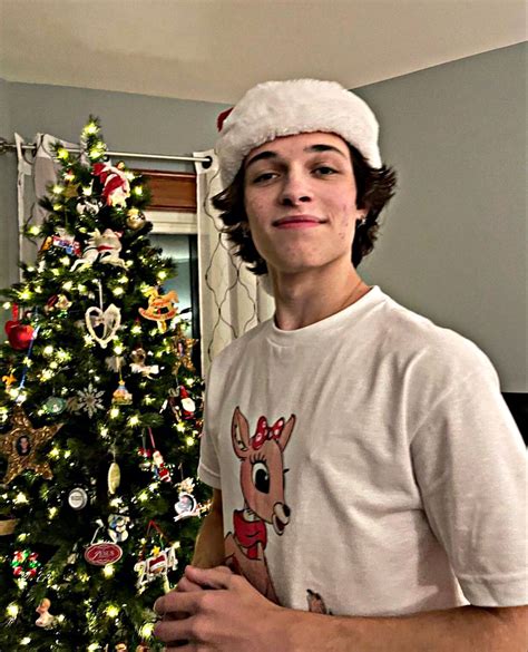 Sturniolo Triplets Triplets Christmas Wallpaper Chris