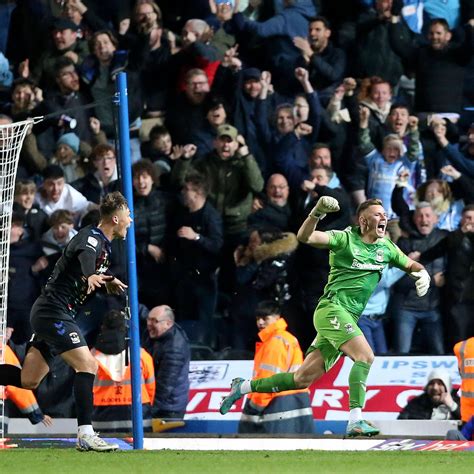 Hummel On Twitter Things You Love To See Last Gasp Goalkeeper Goals