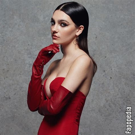 Emily Carey Nude Onlyfans Leaks Photo Fapopedia