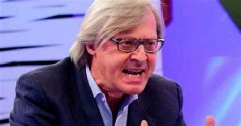 Vittorio Sgarbi Contro Barbara Durso A Live Non è La Durso Bigodino