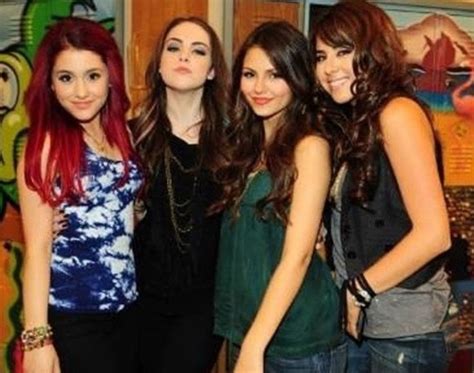 Pin By Chrystian Costa On Ariana Grande Victorious Cast Victorious