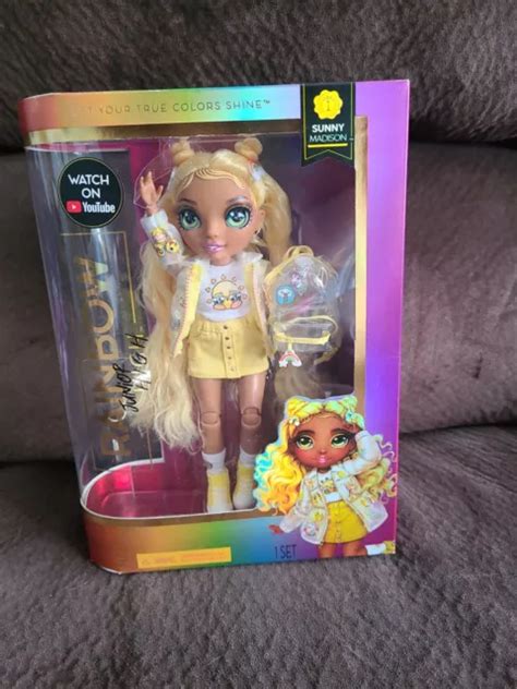 RAINBOW HIGH JUNIOR High Sunny Madison Yellow Fashion Doll New 2022