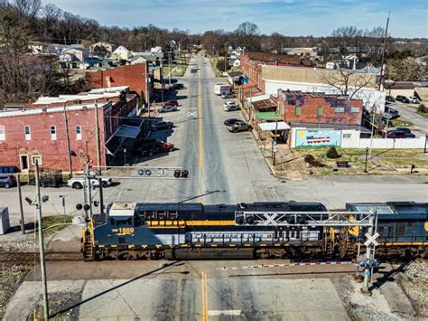 CSX Chesapeake Ohio Heritage Unit 1869 Leads Hot Intermodal I025