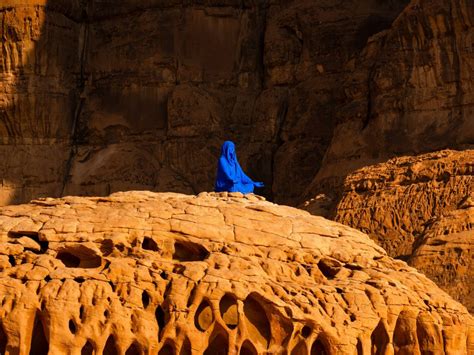 Futuristic large-scale installations built in the Al Ula desert – Feel ...