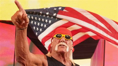 WWE Star Mocks Hulk Hogan After Raw Disaster TJR Wrestling