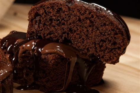 Bolo De Chocolate Fofinho Cobertura Cremosa De Dar Gua Na Boca