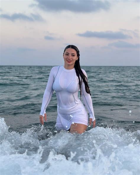 Former Ufc Fighter Jojua Shows Off Her Curves In A Wet Dress