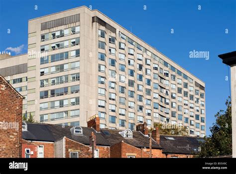 Royal Hallamshire Hospital And Terraced Housing Sheffield England Stock