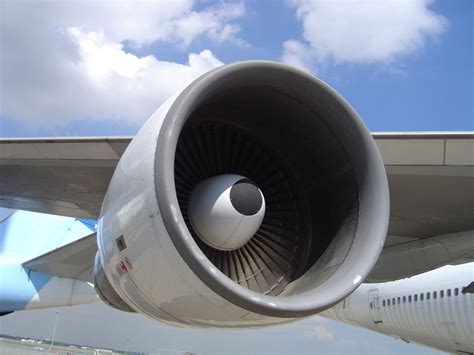 Boeing 747 Engine. | The globe