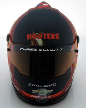 #9 Chase Elliott - Hooters NASCAR Mini Helmet