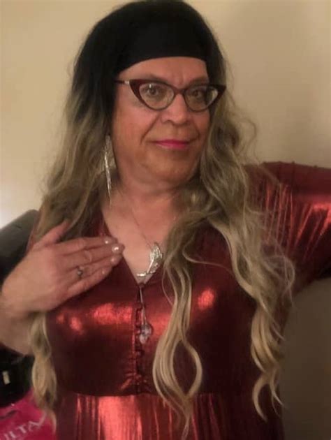 First Pic Crossdresser Heaven