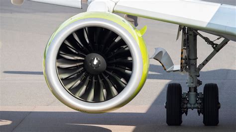 How Many Horsepower Does A Commercial Jet Engine Have