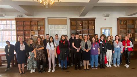 Qub Law Pathway Summer School School Of Law Queens University Belfast