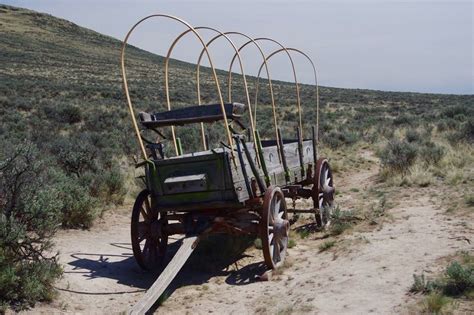 Oregon Trail Wagon Ruts (Flagstaff Hill) - Hiking in Portland, Oregon and Washington