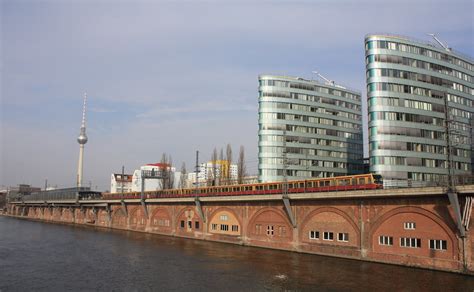 Berlin Jannowitzbr Cke S Bahn Am Haltepunkt Berlin Jannowi Flickr