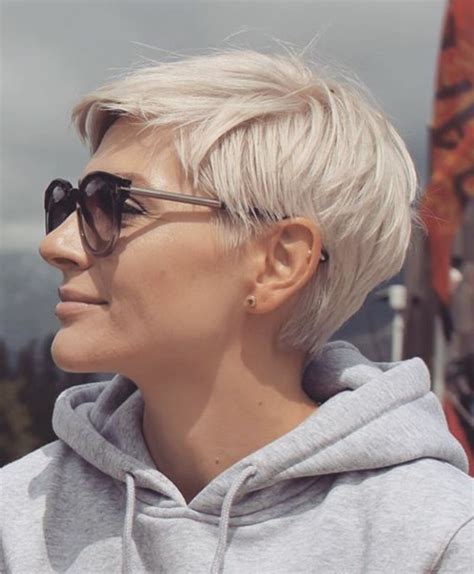 Pin Von April Auf Pixie Kurzhaarschnitt Frisuren Frisuren Kurze