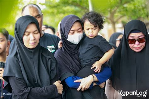 Babe Cabita Passed Away Before Eid Al Fitr Portrait Of His Wife