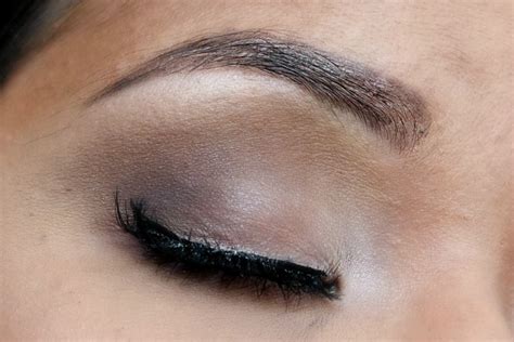 Urban Decay Naked Basics Review Instagram Giveaway The Beautynerd