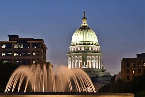 Madison Wisconsin Usa Night Scene With Capital Building And Illuminated