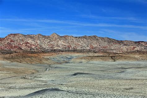 Cottonwood Canyon Road In Grey Desert Stock Image Image Of Landscape