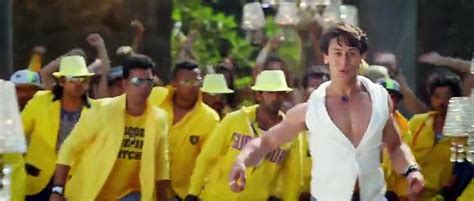 Whistle Baja Heropanti Tiger Shroff Kriti Sanon Latest Bollywood