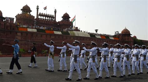 Pm Modi Hoists National Flag At Red Fort On I Day The Statesman