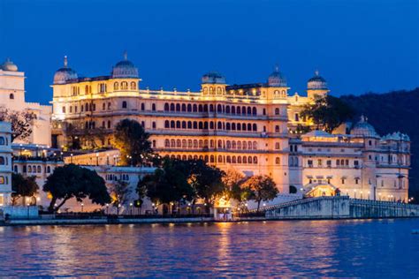 710+ Lake Pichola Sunset Stock Photos, Pictures & Royalty-Free Images ...